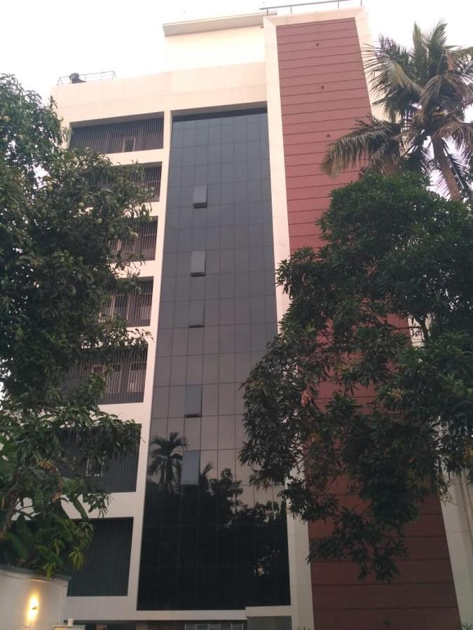 Iswarya Residency Hotel Kottayam Exterior photo
