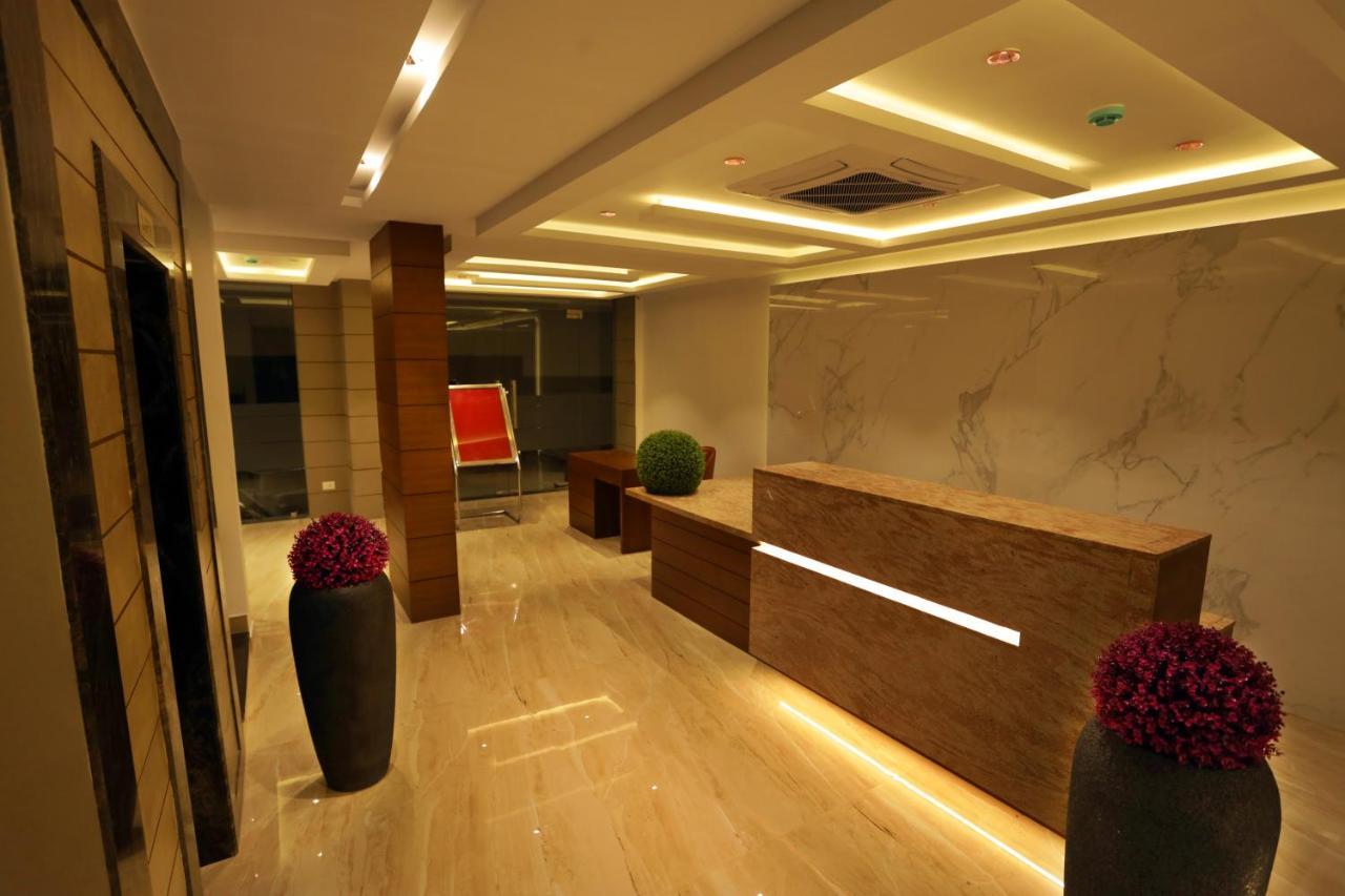 Iswarya Residency Hotel Kottayam Exterior photo
