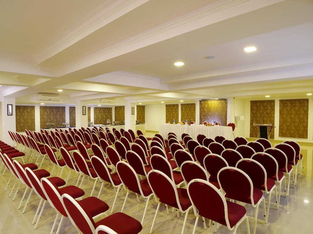 Iswarya Residency Hotel Kottayam Exterior photo